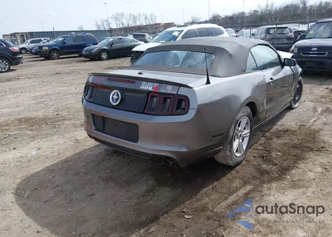 2013 Ford Mustang V6 Premium from USA, damaged, VIN 1ZVBP8EM4D5219354